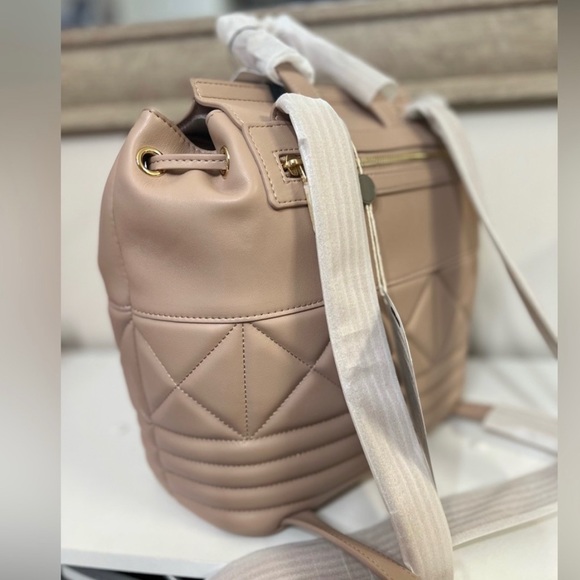 LOVE MOCHINO BACKPACK Quilted Faux Leather NWT - Picture 5 of 8